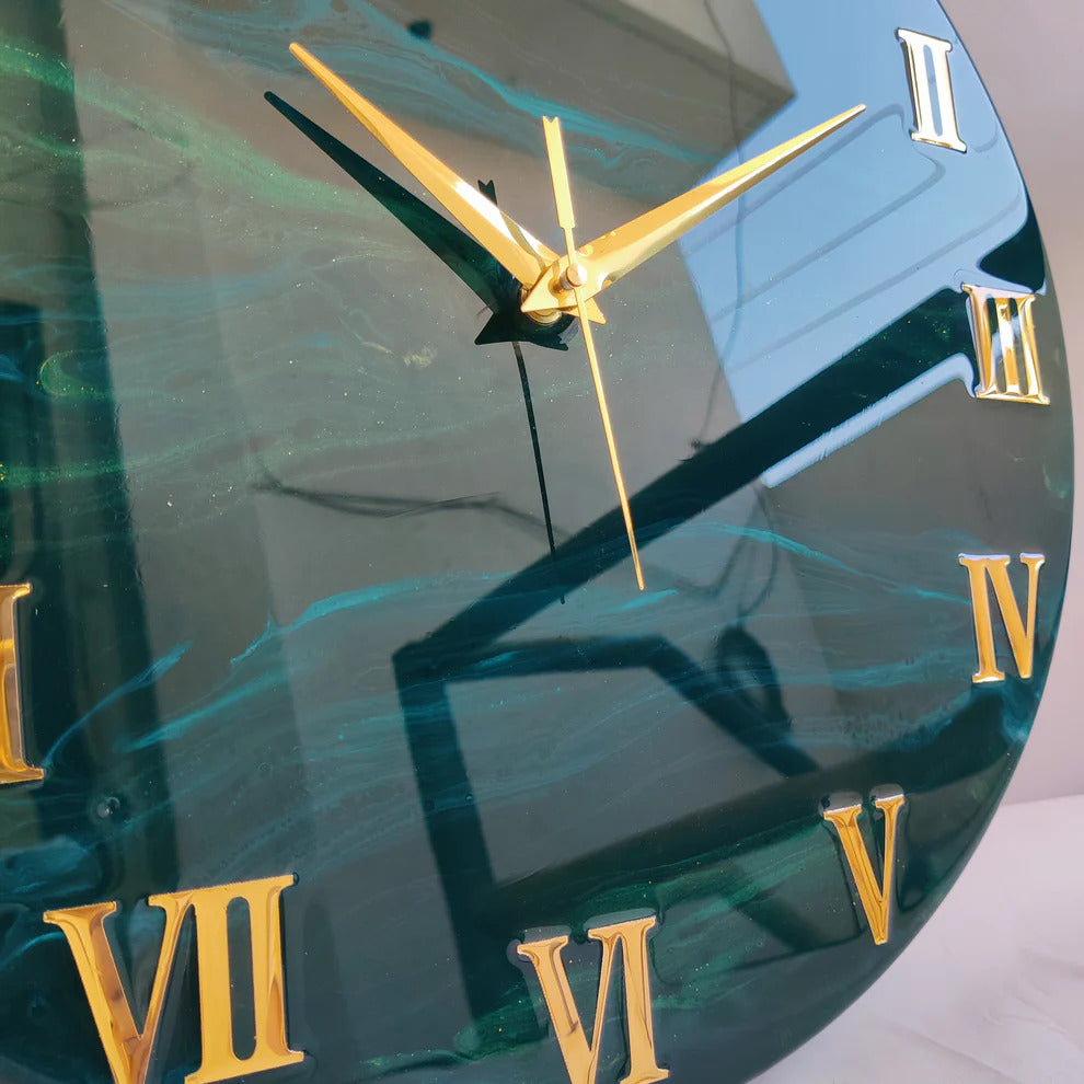 Royal Emerald Tide Luxury Epoxy Wall Clock – Gold Roman Numerals