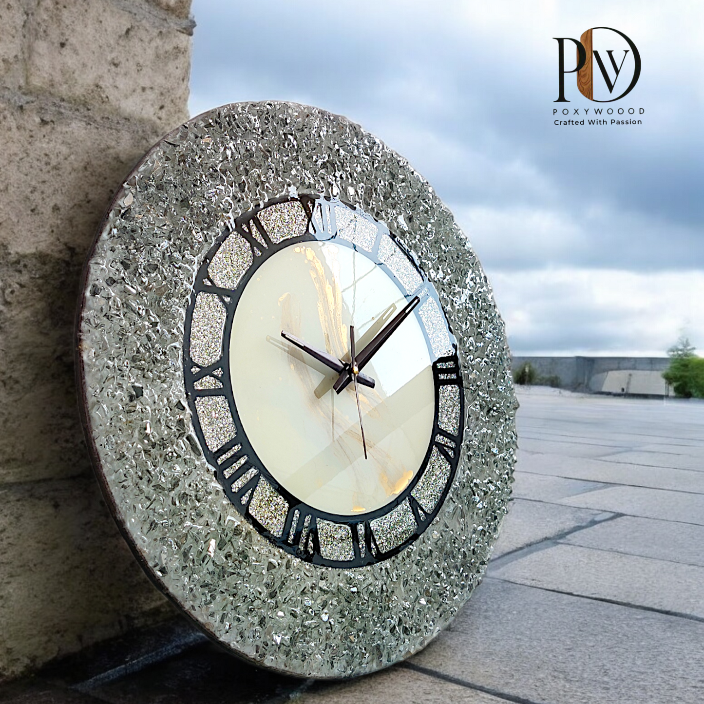Diamond Frost Decorative Wall Clock – Luxury Home Decor